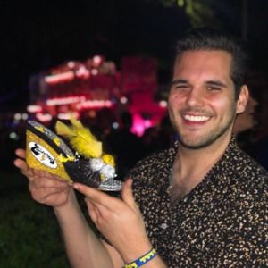 Meet your Posher, Ethan